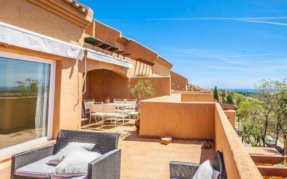 Right Casa Estate Agents Are Selling Marvellous 2 bedroom penthouse in Elviria