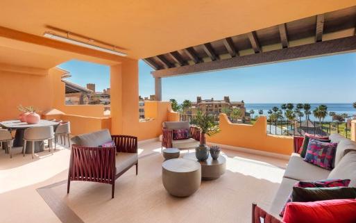 Right Casa Estate Agents Are Selling Extraordinary 3 bedroom apartment in Estepona