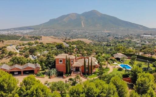 Right Casa Estate Agents Are Selling 811002 - Finca For sale in Coín, Málaga, Spain